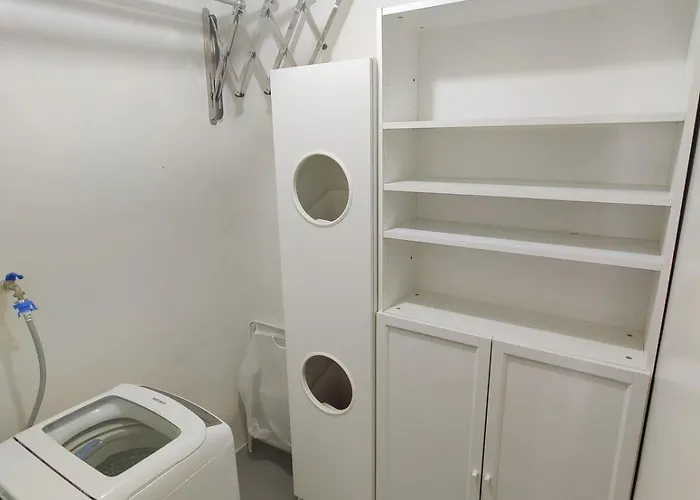 Stunning 2br In Air Residences Makati High Floor And Wfh With 300mbps Wifi