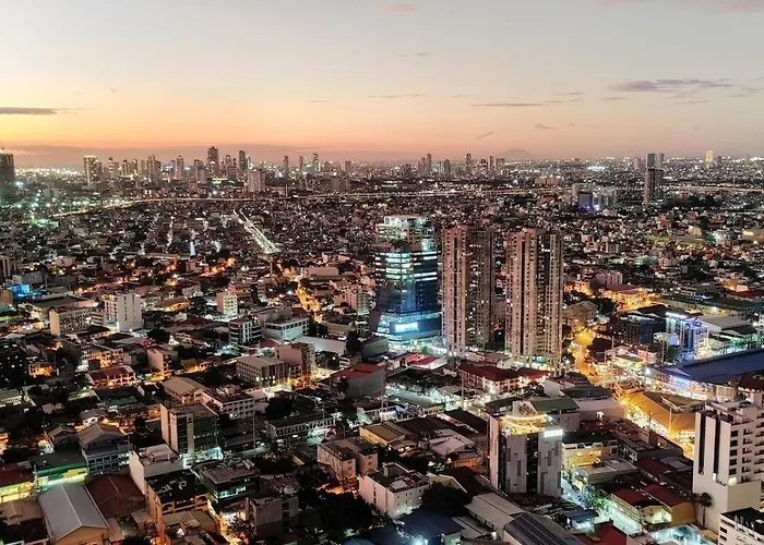 Stunning 2br In Air Residences Makati High Floor And Wfh With 300mbps Wifi *